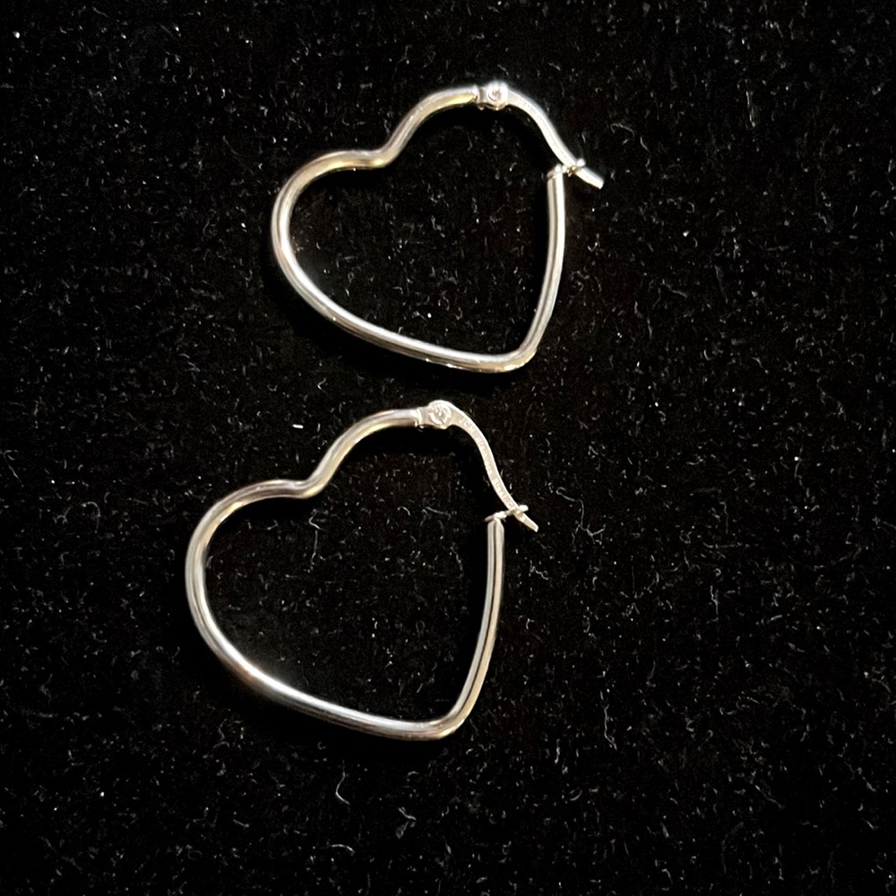 JCM stainless steel heart shaped earrings